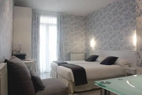 Hotel Ur-Alde San Sebastián 2*,